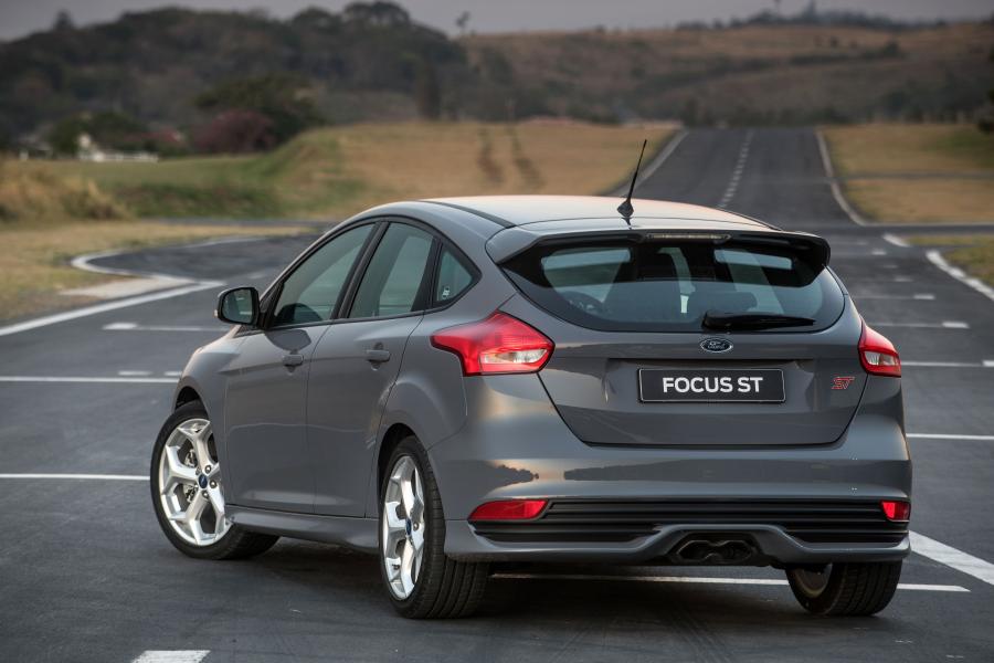  Ford Focus ST 2015 года  (ZA) (фото 14 из 30)